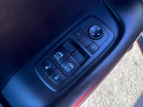 Used 2020 Dodge Challenger R/T Scat Pack w/ Shaker Package image 11