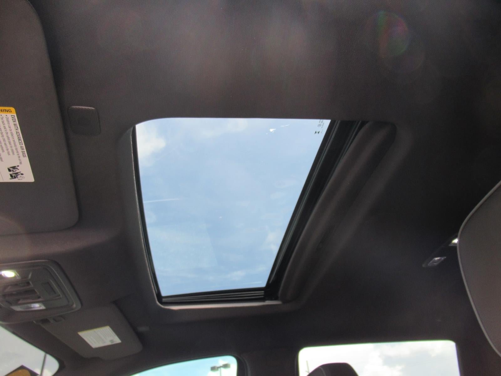 Used 2024 GMC Sierra 1500 Denali AWD/4WD image 19