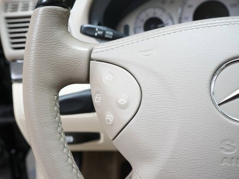 Used 2006 Mercedes-Benz E 350 Sedan image 53