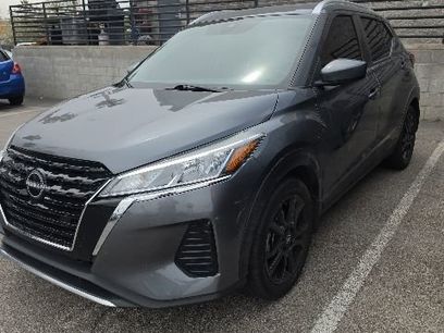 Used 2022 Nissan Kicks SV