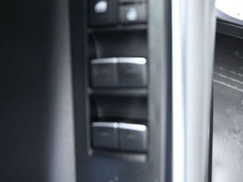 Used 2023 Toyota Highlander Platinum image 22