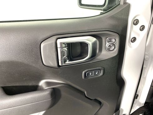 New 2026 Jeep Gladiator Mojave AWD/4WD image 12