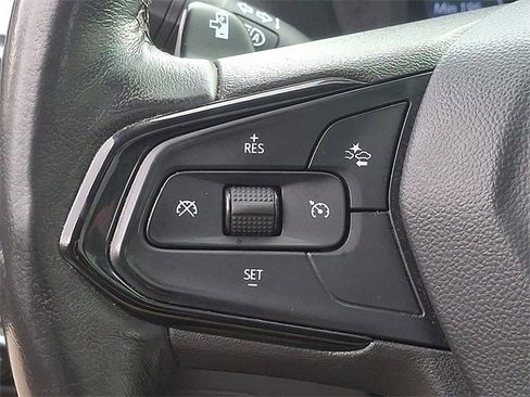 Used 2023 Chevrolet Bolt EUV Premier w/ Sun & Sound Package image 21