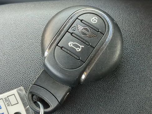 Used 2020 MINI Cooper S image 25