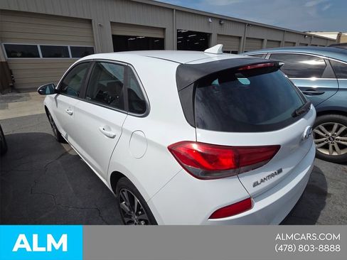 Used 2018 Hyundai Elantra GT FWD image 13