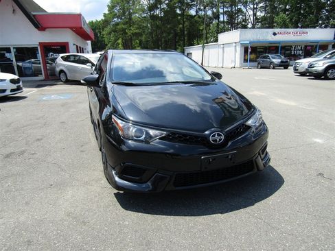Used 2016 Scion iM FWD image 10