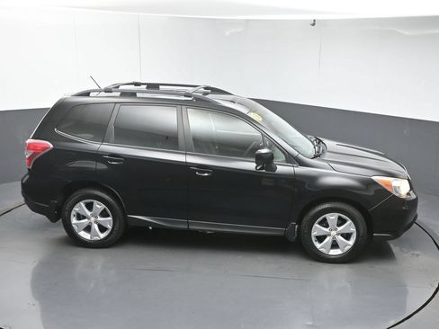 Used 2015 Subaru Forester 2.5i Premium w/ All-Weather Package AWD/4WD image 48