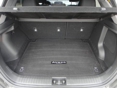 Used 2021 Hyundai Kona SEL Plus w/ Cargo Package AWD/4WD image 13