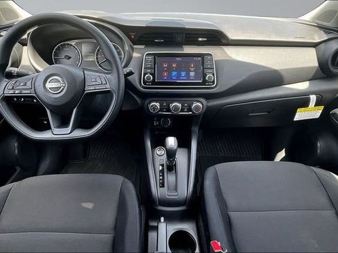 Used 2025 Nissan Kicks Play S FWD image 7