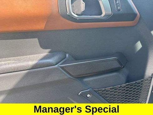 Used 2024 Ford Bronco Outer Banks w/ Sasquatch Package AWD/4WD image 13