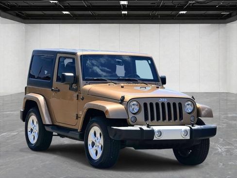 Used 2015 Jeep Wrangler Sahara w/ Connectivity Group AWD/4WD image 3