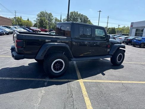 Used 2020 Jeep Gladiator Overland AWD/4WD image 6