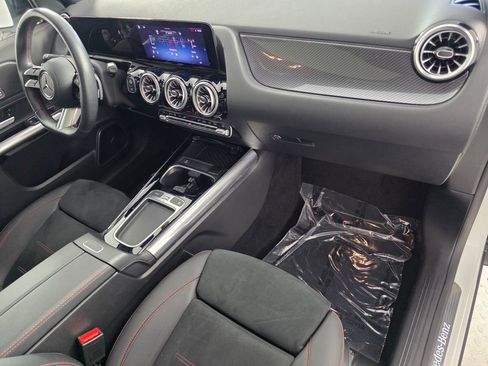 Certified 2025 Mercedes-Benz GLA 250 image 31