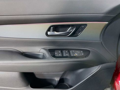 Used 2025 Nissan Murano SL image 16