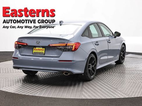 Used 2022 Honda Civic Sport image 5