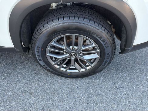 Used 2022 Nissan Rogue S AWD/4WD image 35