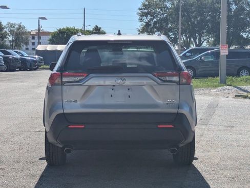 Used 2025 Toyota RAV4 XLE AWD/4WD image 6