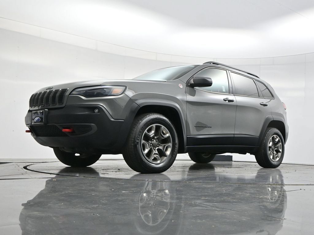 Used 2019 Jeep Cherokee Trailhawk w/ Cold Weather Group AWD/4WD image 42