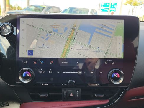 Used 2024 Lexus NX 250 FWD w/ Cold Area Package image 10