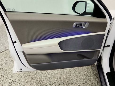 Used 2024 Hyundai Ioniq 6 SEL AWD/4WD image 10