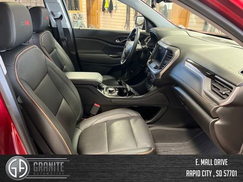 Used 2022 GMC Acadia AT4 w/ Technology Package AWD/4WD image 37