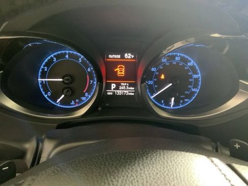 Used 2015 Toyota Corolla S image 22