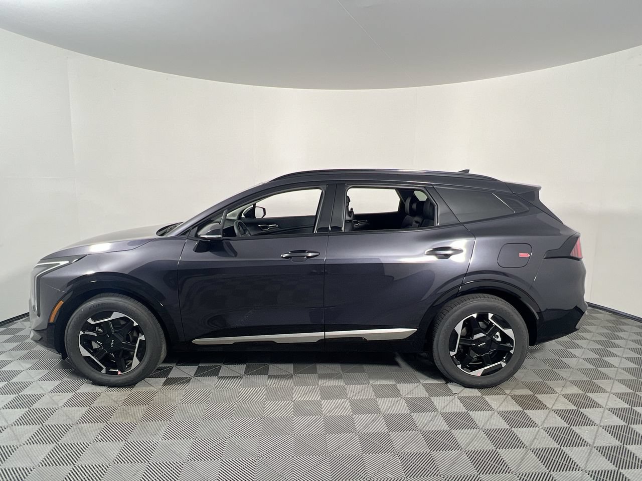 New 2026 Kia Sportage SX FWD image 8
