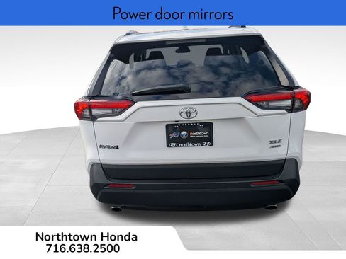 Used 2025 Toyota RAV4 XLE image 8