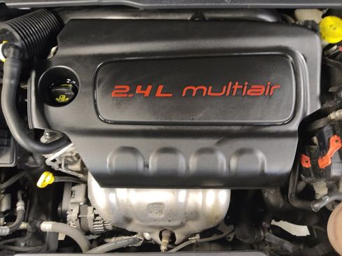 Used 2019 Jeep Compass Latitude FWD image 30