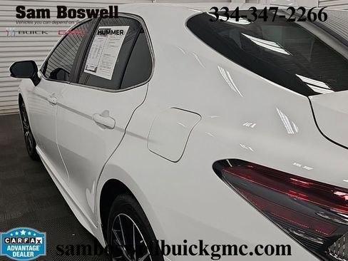 Used 2024 Toyota Camry SE w/ Cold Weather Package FWD image 6