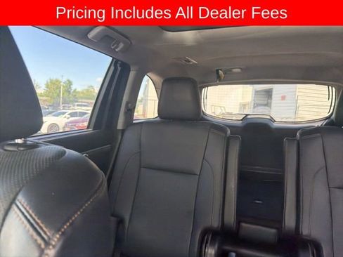 Used 2018 Toyota Highlander Limited Platinum AWD/4WD image 11