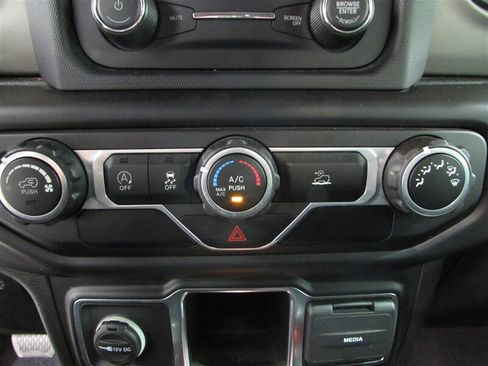 Used 2021 Jeep Wrangler Unlimited Sport image 51