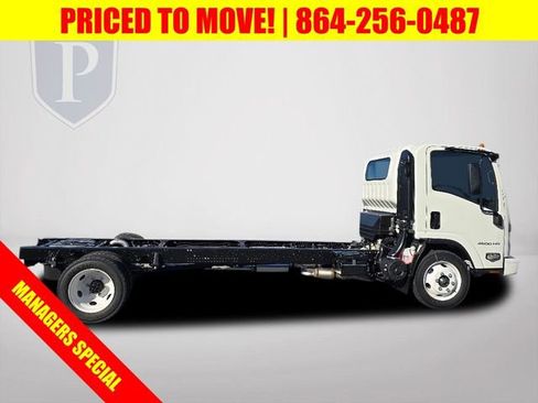 New 2025 Chevrolet Low Cab Forward image 4