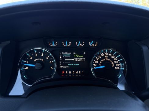 Used 2013 Ford F150 XLT w/ Luxury Equipment Group image 15