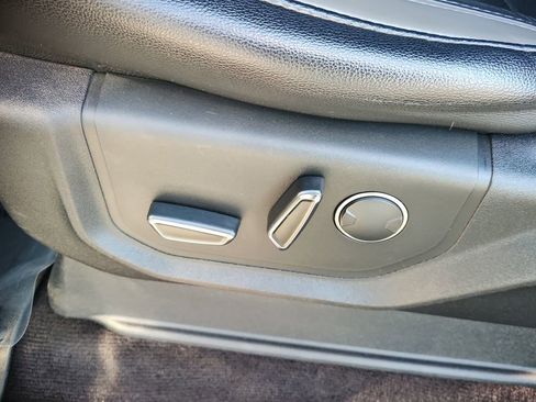 Used 2017 Ford F150 Raptor w/ Equipment Group 802A Luxury image 8