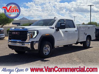 New 2025 GMC Sierra 2500 Pro w/ Convenience Package
