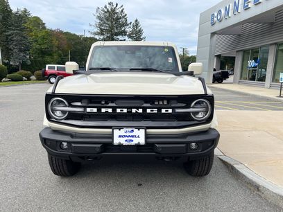 New 2026 Ford Bronco Outer Banks