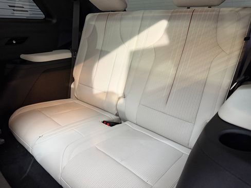 New 2026 Cadillac Vistiq Luxury AWD/4WD image 46