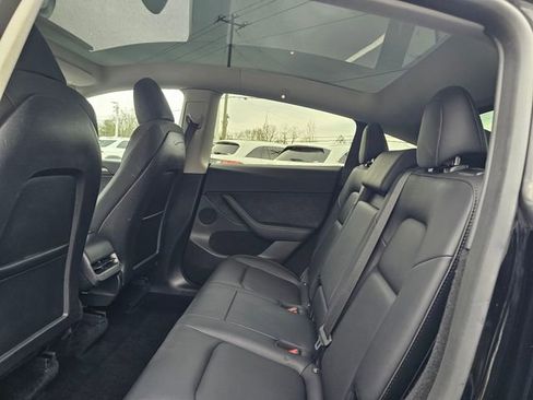 Used 2023 Tesla Model Y Performance image 22