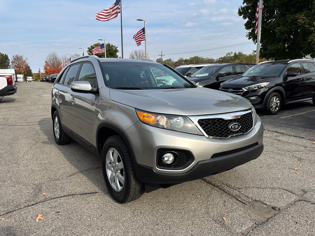 Used 2013 Kia Sorento LX w/ Convenience Pkg FWD image 7