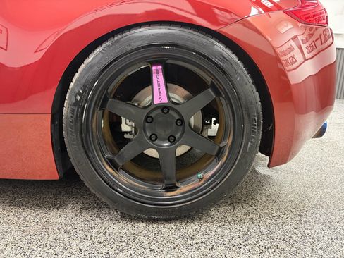 Used 2015 Nissan 370Z Coupe RWD image 9