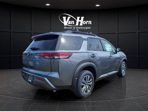 New 2026 Nissan Pathfinder SL AWD/4WD image 9