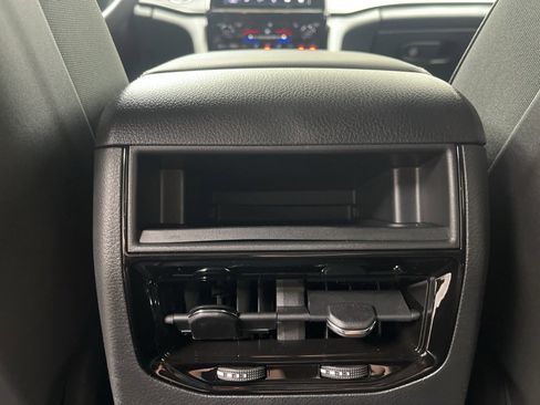 New 2025 Jeep Grand Cherokee Altitude image 22