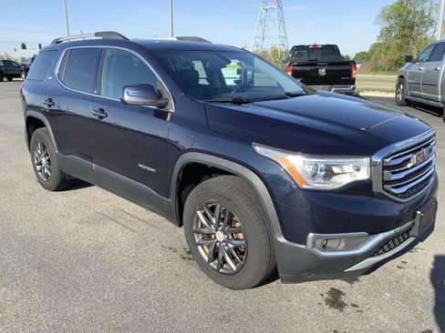 Used 2017 GMC Acadia SLT image 2