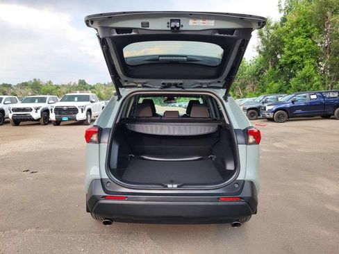 Used 2021 Toyota RAV4 XLE w/ Convenience Package FWD image 29