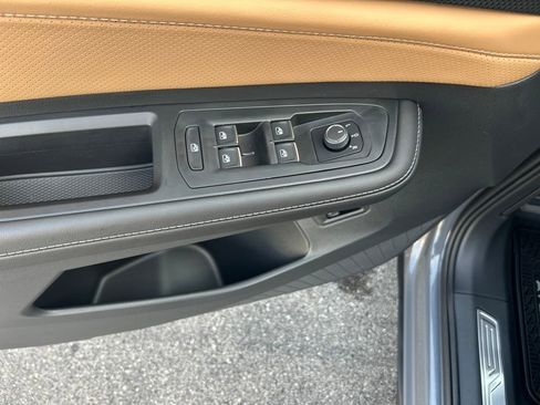 New 2026 Volkswagen Atlas Cross Sport SEL R-Line image 18