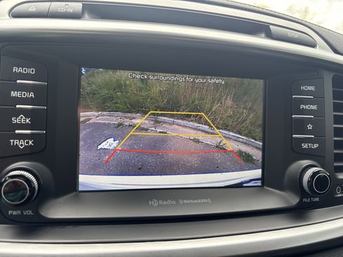 Used 2019 Kia Sorento EX image 29