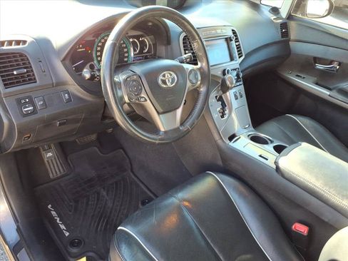 Used 2013 Toyota Venza Limited AWD/4WD image 6