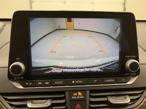 Used 2025 Nissan Altima 2.5 SV FWD image 28