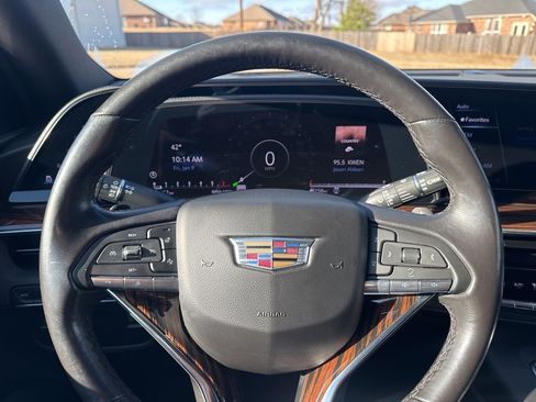 Used 2023 Cadillac Escalade ESV Premium Luxury image 14